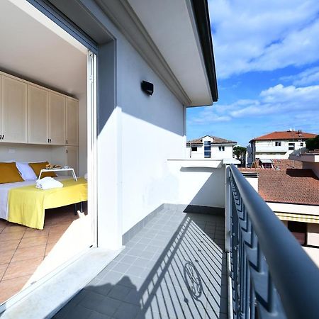 Residence Marlin Riccione Kültér fotó