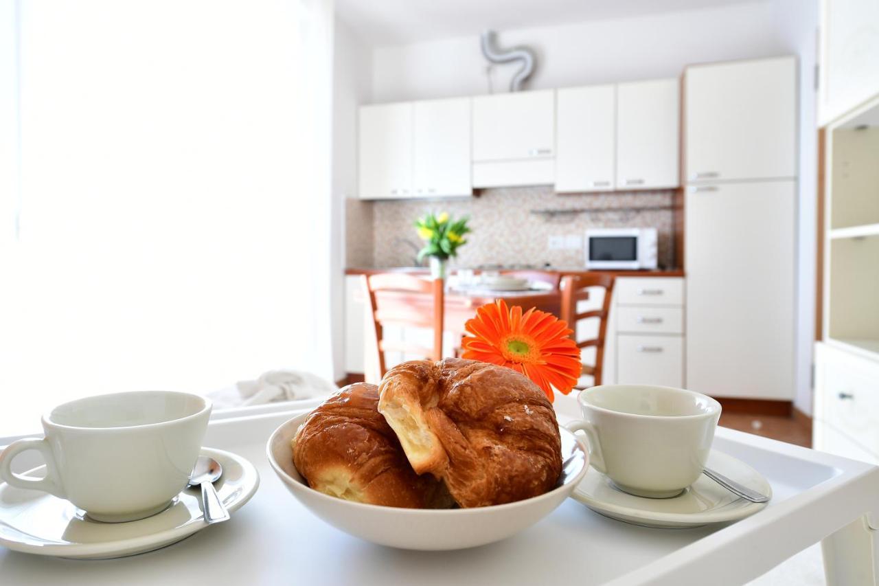 Residence Marlin Riccione Kültér fotó