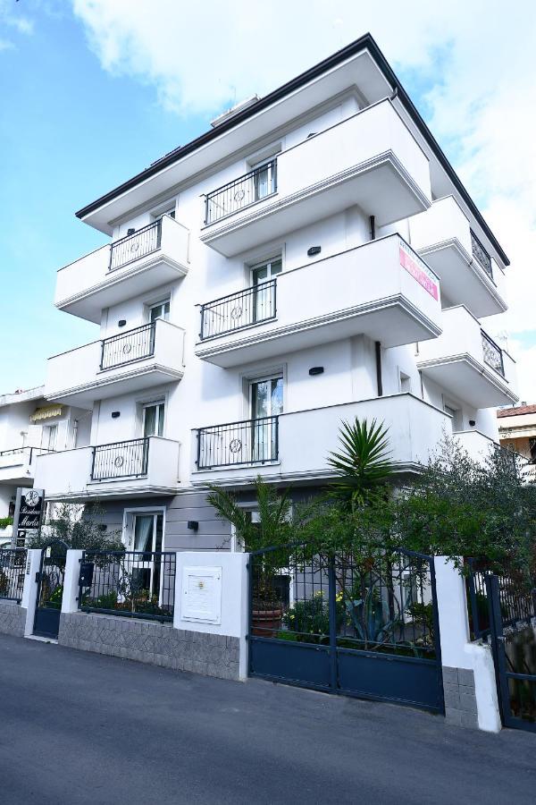 Residence Marlin Riccione Kültér fotó