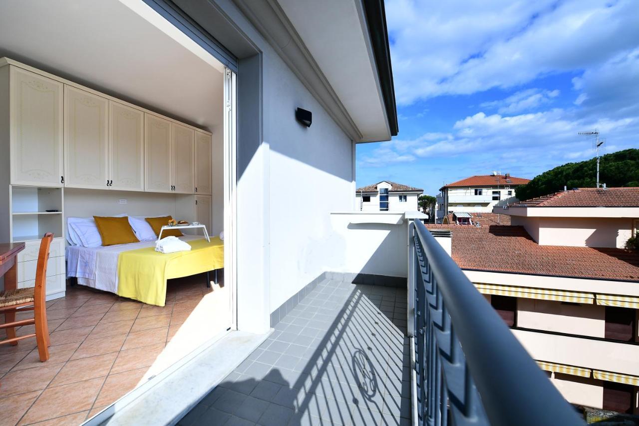 Residence Marlin Riccione Kültér fotó