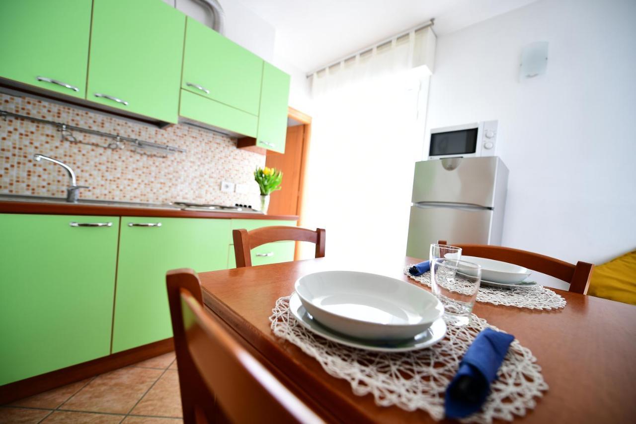 Residence Marlin Riccione Kültér fotó